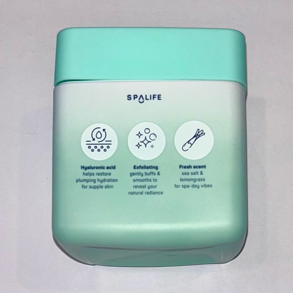Spa Life Hydrate and Protect Body Scrub with Hyaluronic Acid, Coconut Oil - Picture 3 of 4